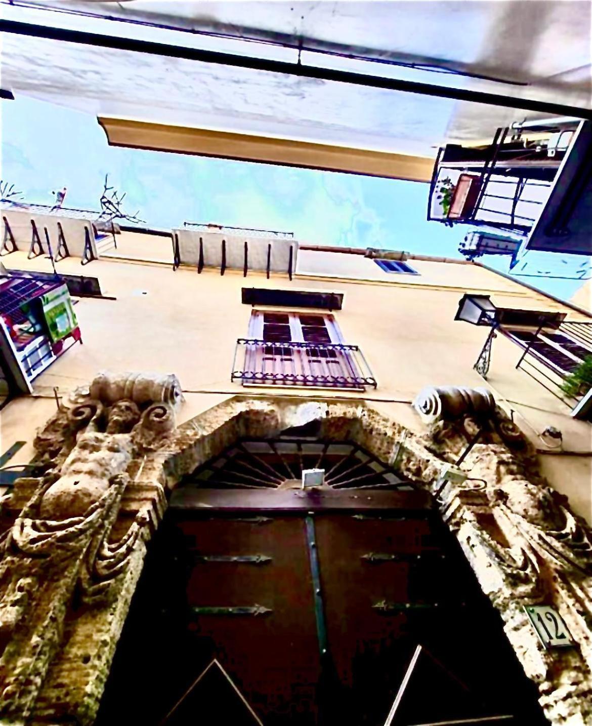 Palazzo Barone Muzio Apartment ปาแลร์โม ภายนอก รูปภาพ